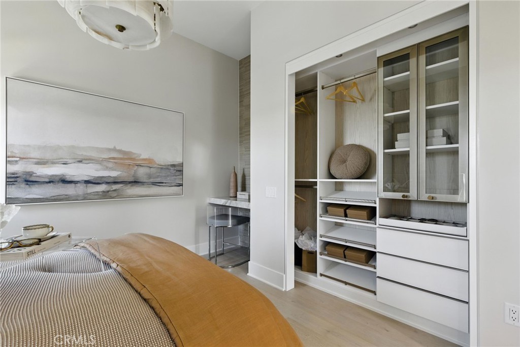 MLS #OC25262123 image #17