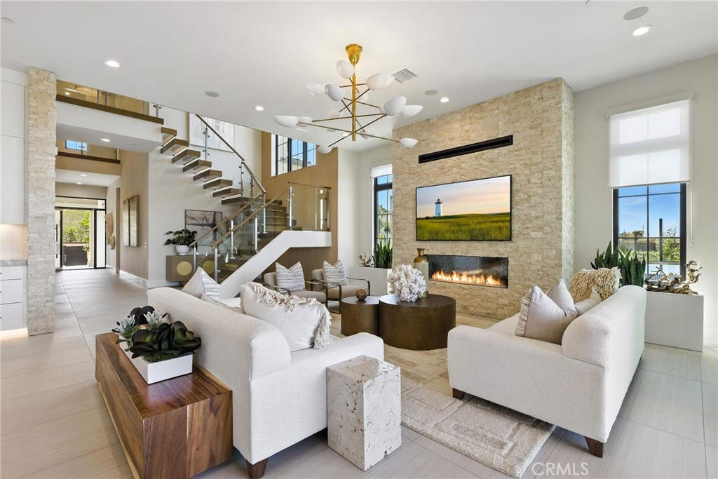 MLS #OC25262123 image #2