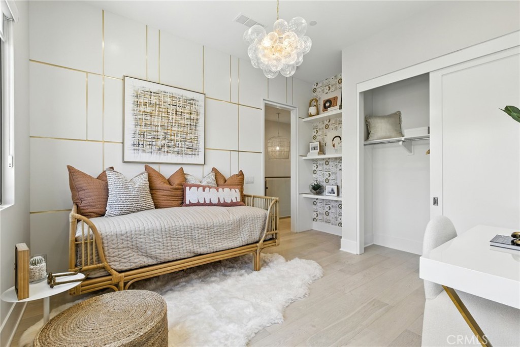 MLS #OC25262123 image #21