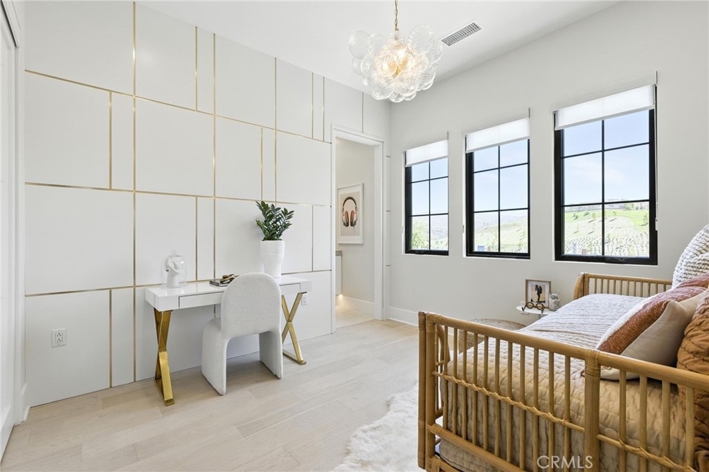 MLS #OC25262123 image #22