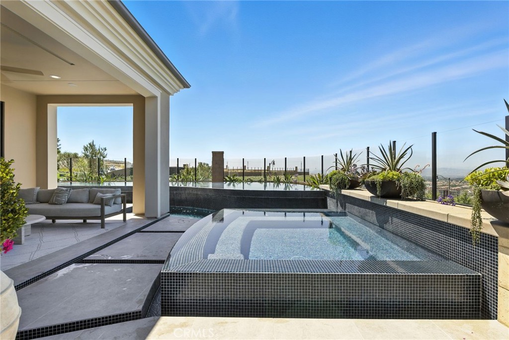 MLS #OC25262123 image #35