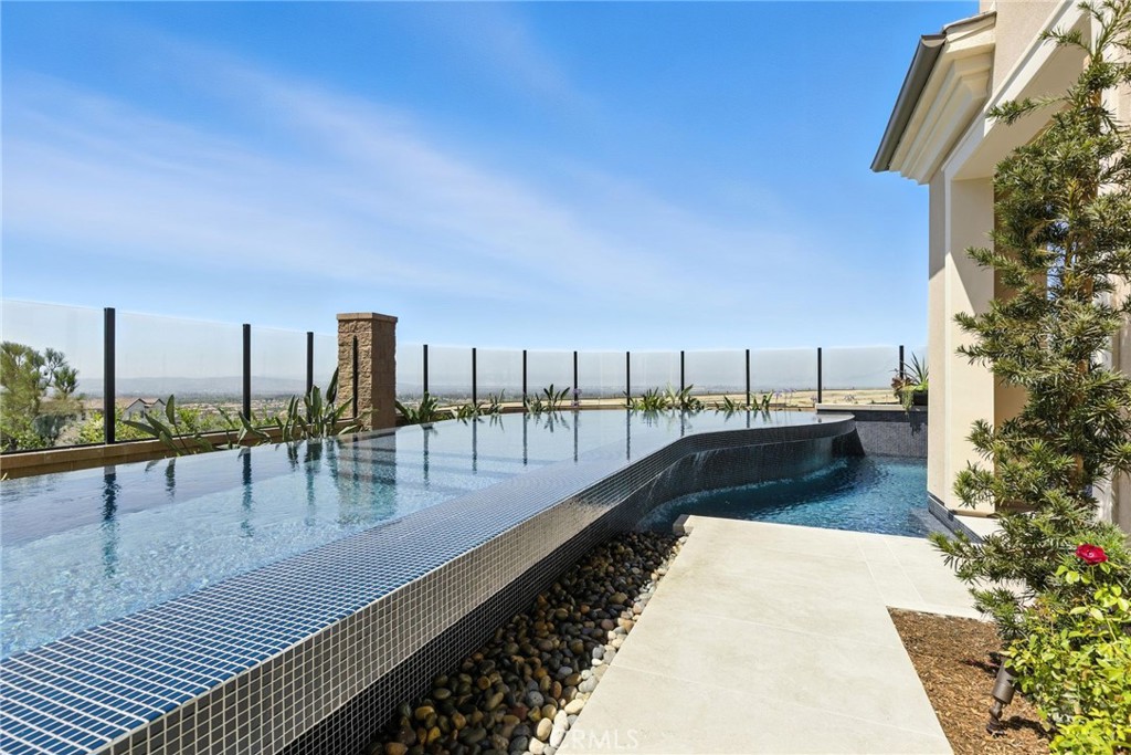 MLS #OC25262123 image #36