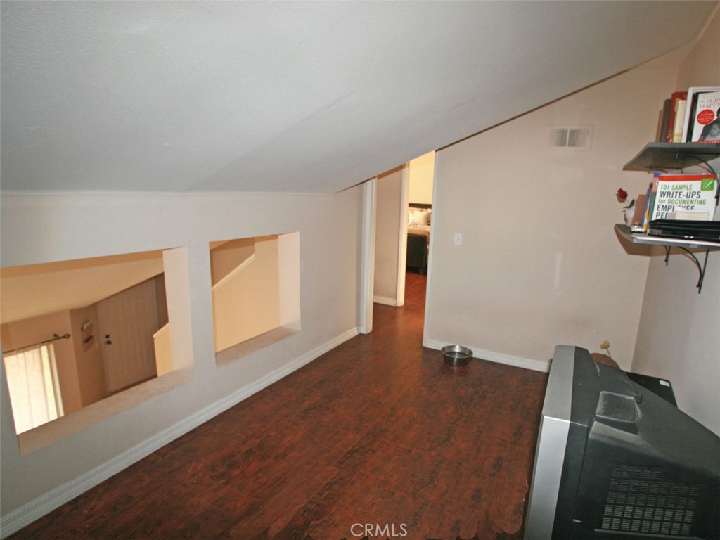 MLS #OC25262125 image #11