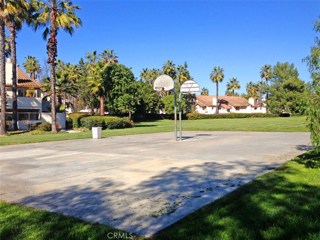 MLS #OC25262125 image #17