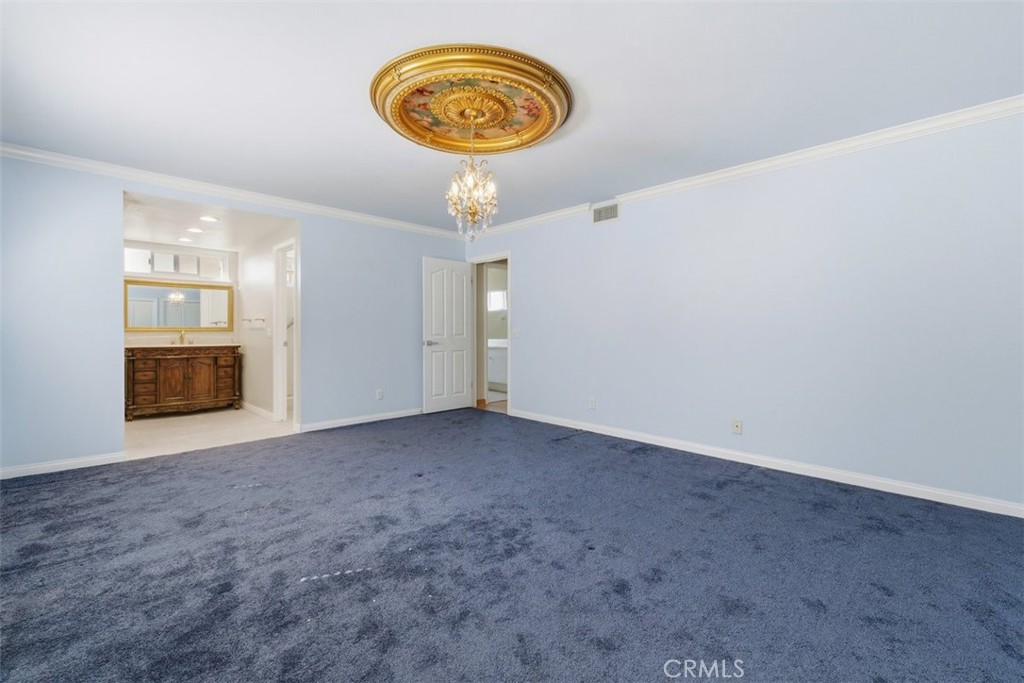 MLS #OC25262131 image #19