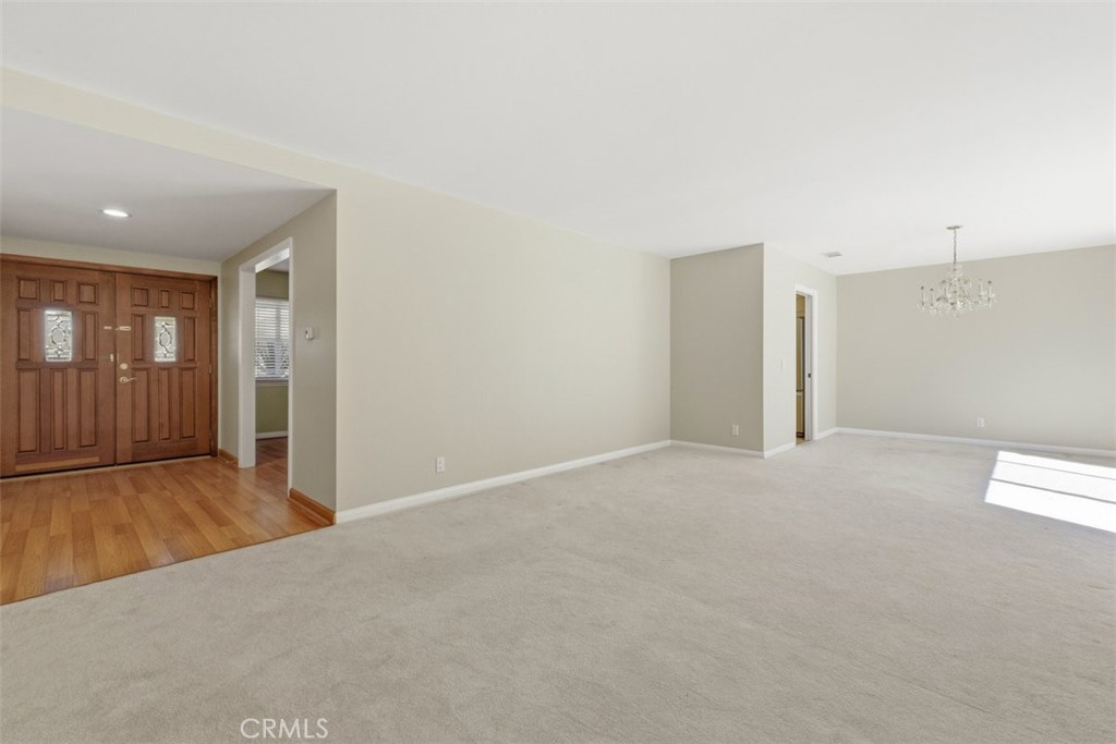 MLS #OC25262131 image #5