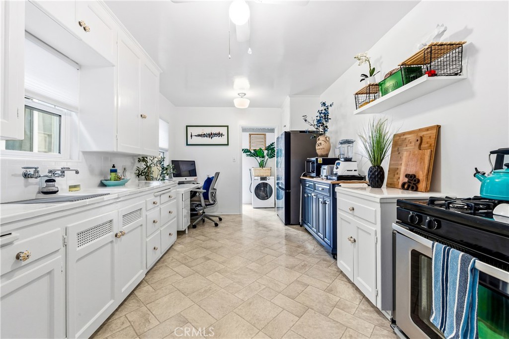 MLS #OC25262144 image #12