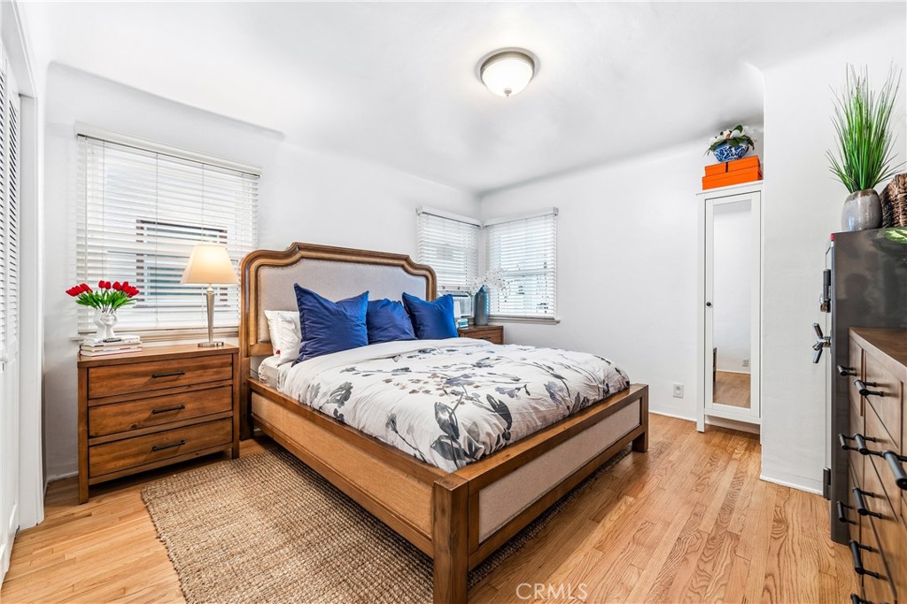 MLS #OC25262144 image #15