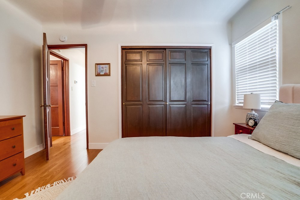 MLS #OC25262144 image #23