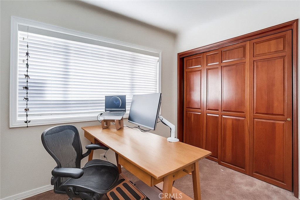 MLS #OC25262144 image #25