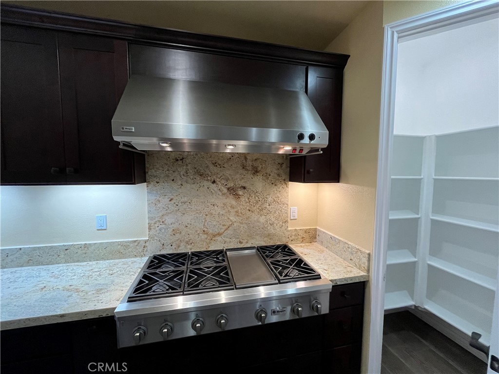 MLS #OC25262182 image #11