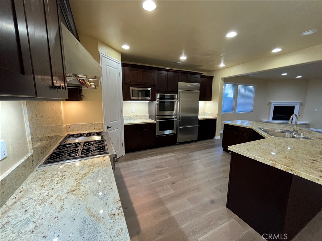 MLS #OC25262182 image #12