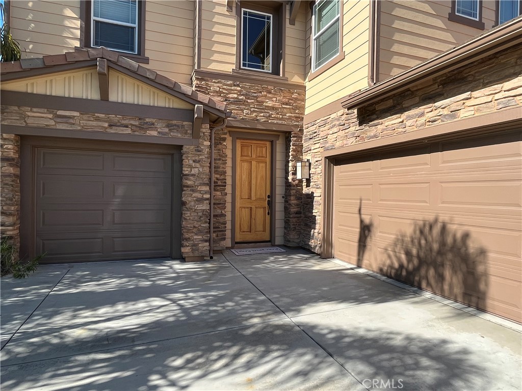 MLS #OC25262182 image #2