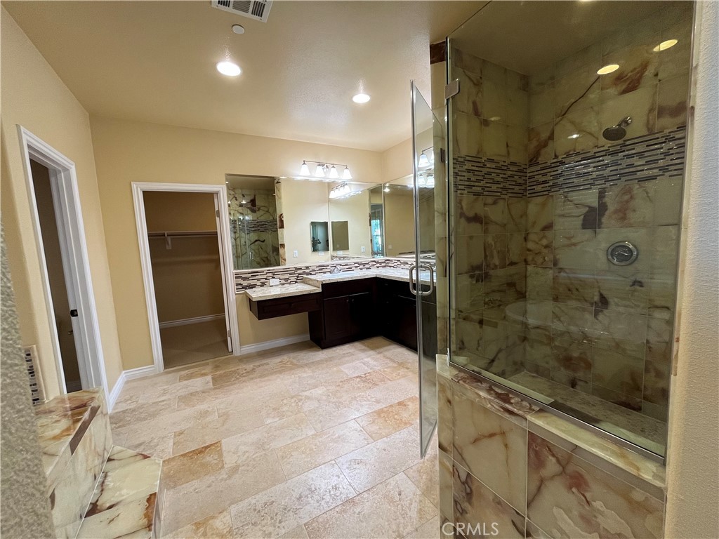 MLS #OC25262182 image #27