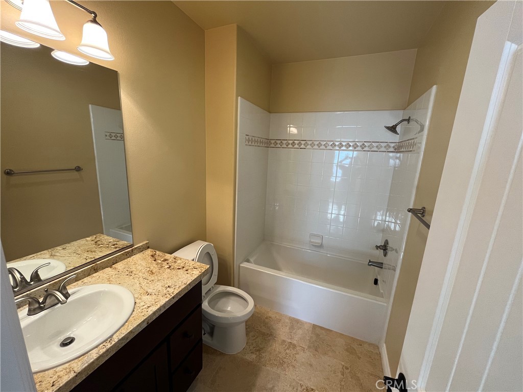 MLS #OC25262182 image #35