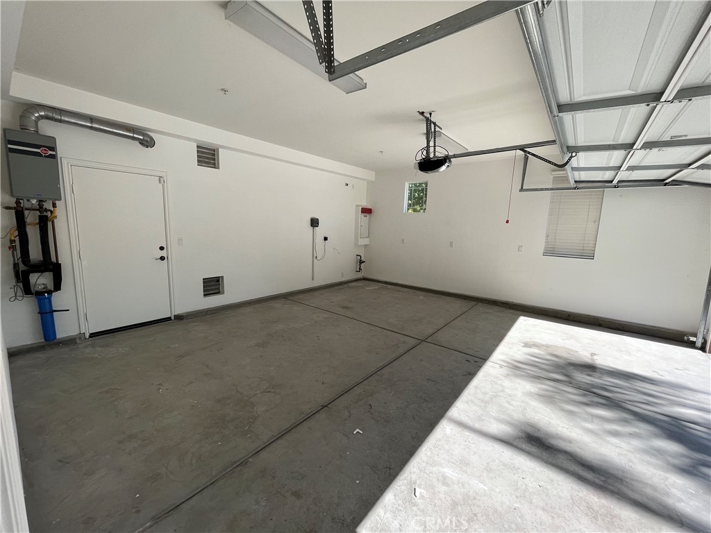 MLS #OC25262182 image #44