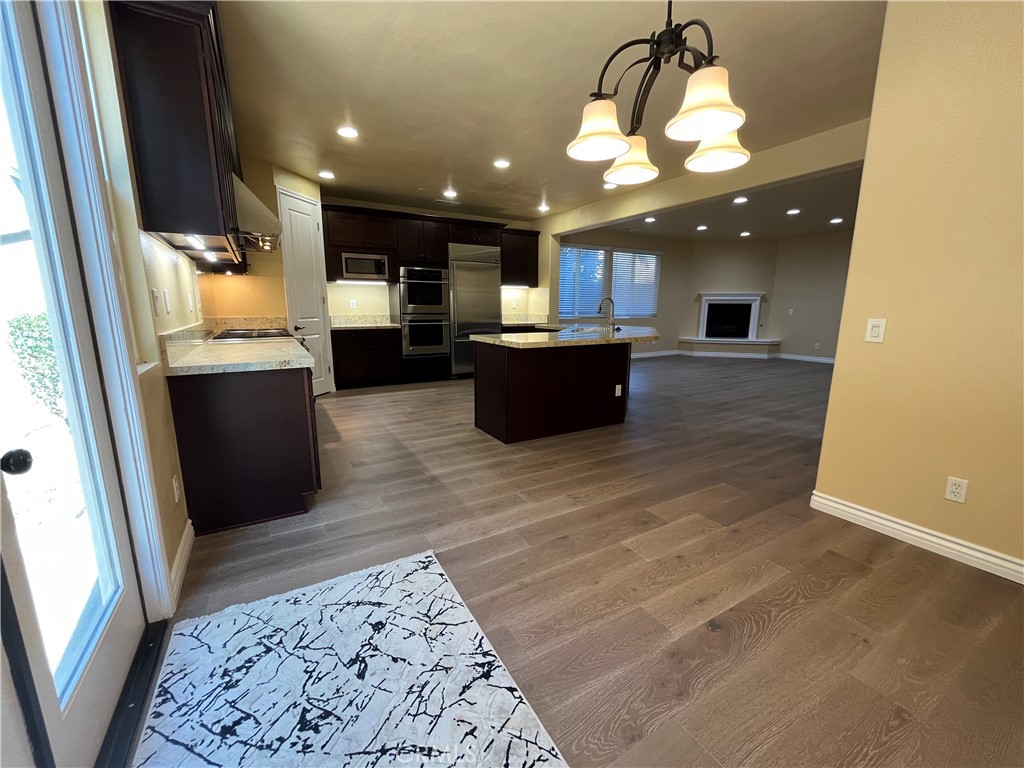 MLS #OC25262182 image #9