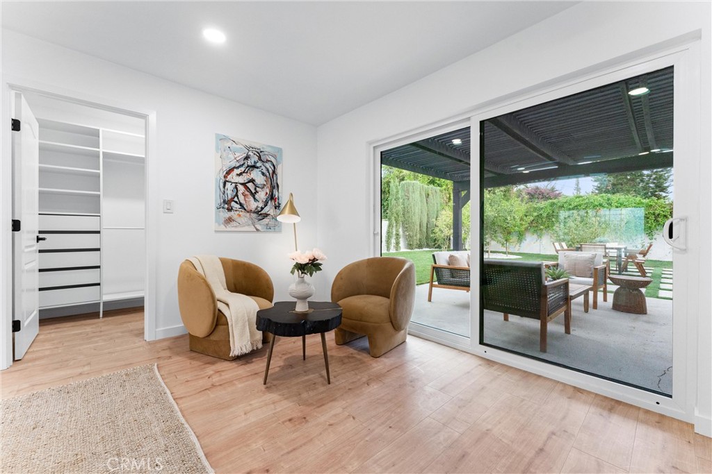 MLS #OC25262195 image #17