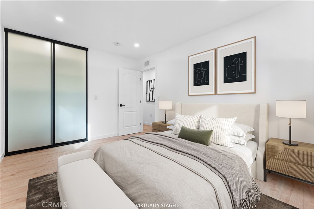 MLS #OC25262195 image #24