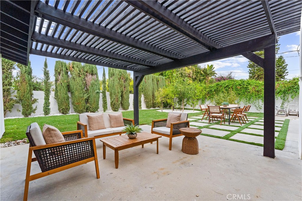 MLS #OC25262195 image #33