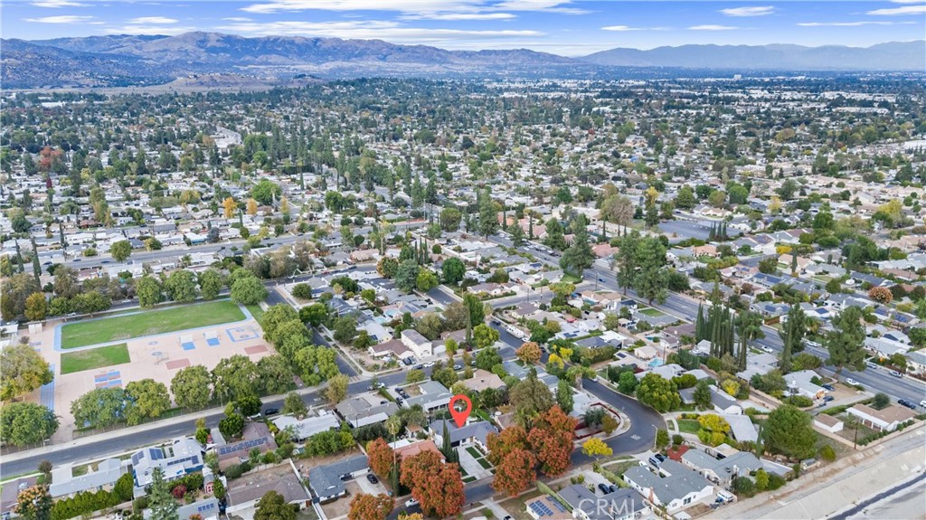 MLS #OC25262195 image #43