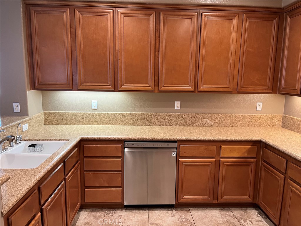 MLS #OC25262197 image #15