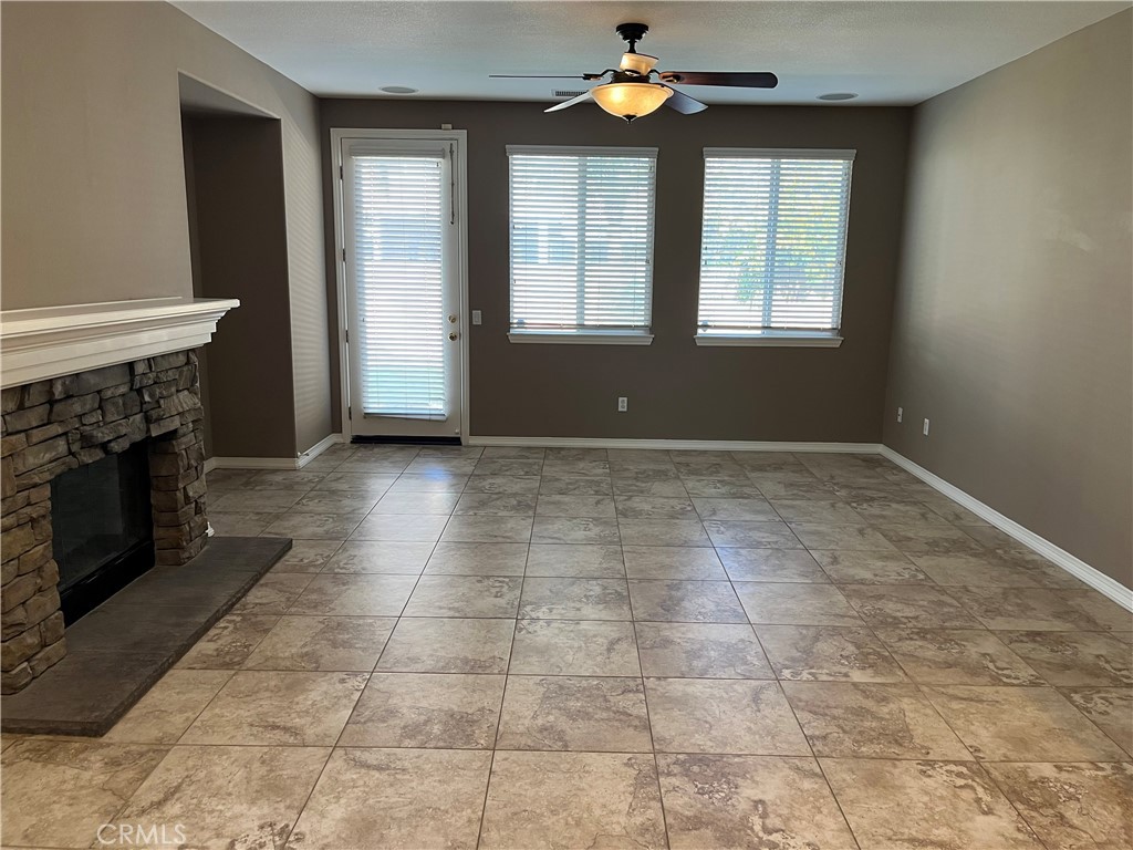 MLS #OC25262197 image #16