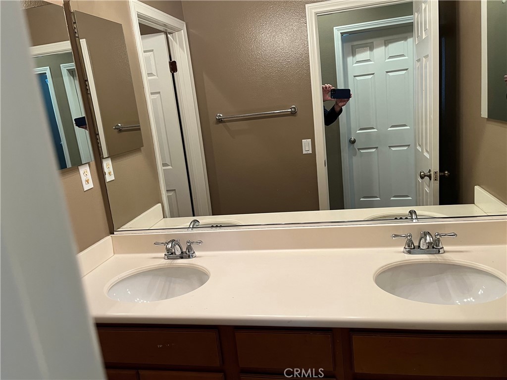 MLS #OC25262197 image #23