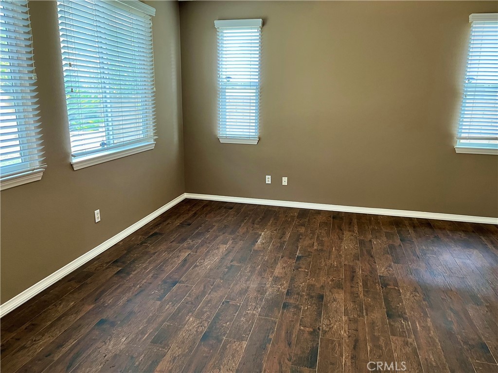 MLS #OC25262197 image #32