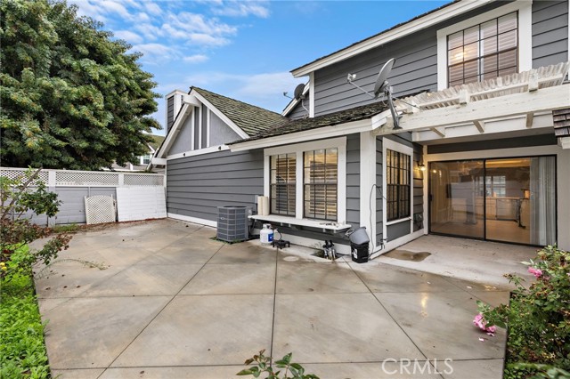 MLS #OC25262199 image #19