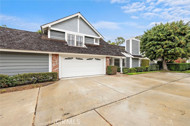 MLS #OC25262199 image #2