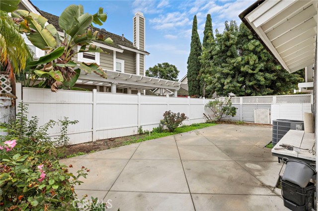 MLS #OC25262199 image #22