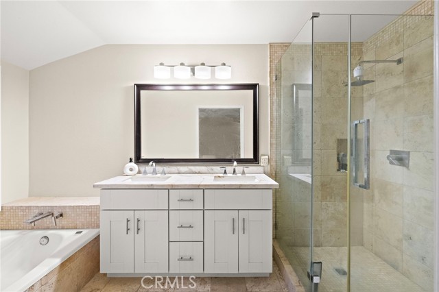 MLS #OC25262199 image #30