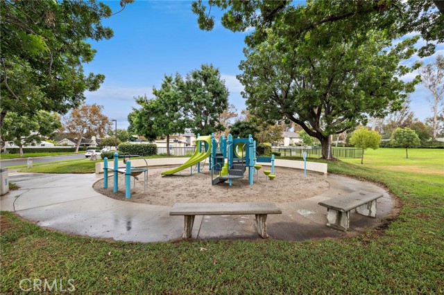 MLS #OC25262199 image #36