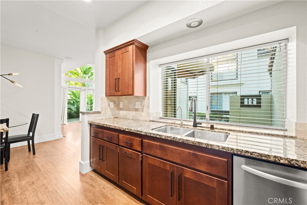 MLS #OC25262238 image #19