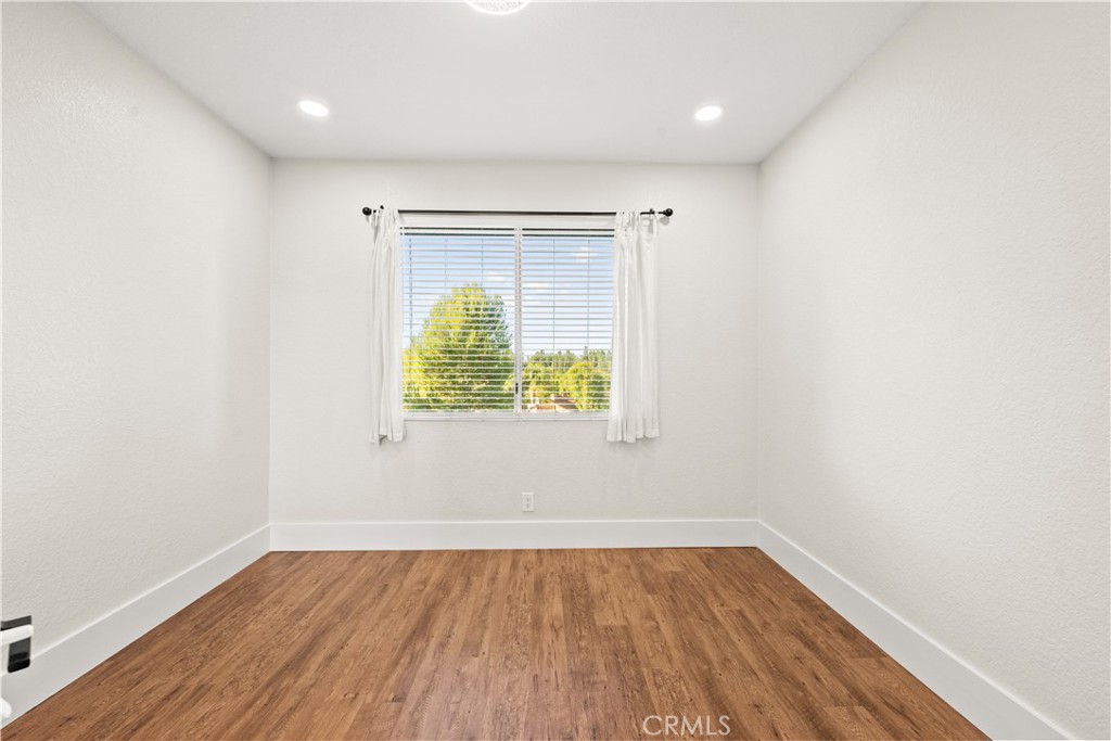 MLS #OC25262238 image #24