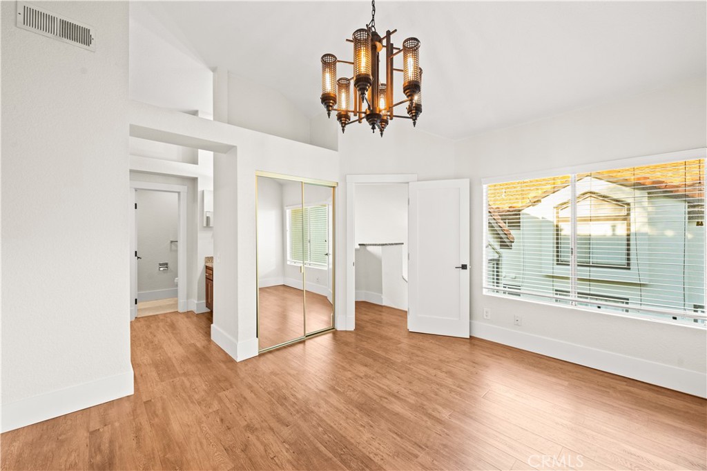 MLS #OC25262238 image #33