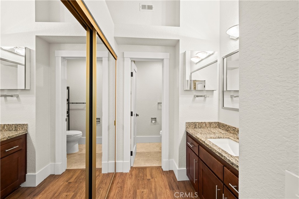 MLS #OC25262238 image #34