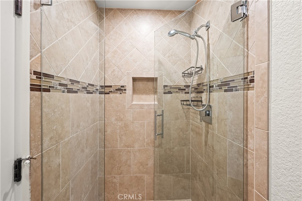 MLS #OC25262238 image #36