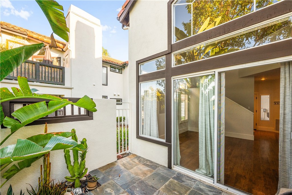 MLS #OC25262238 image #40