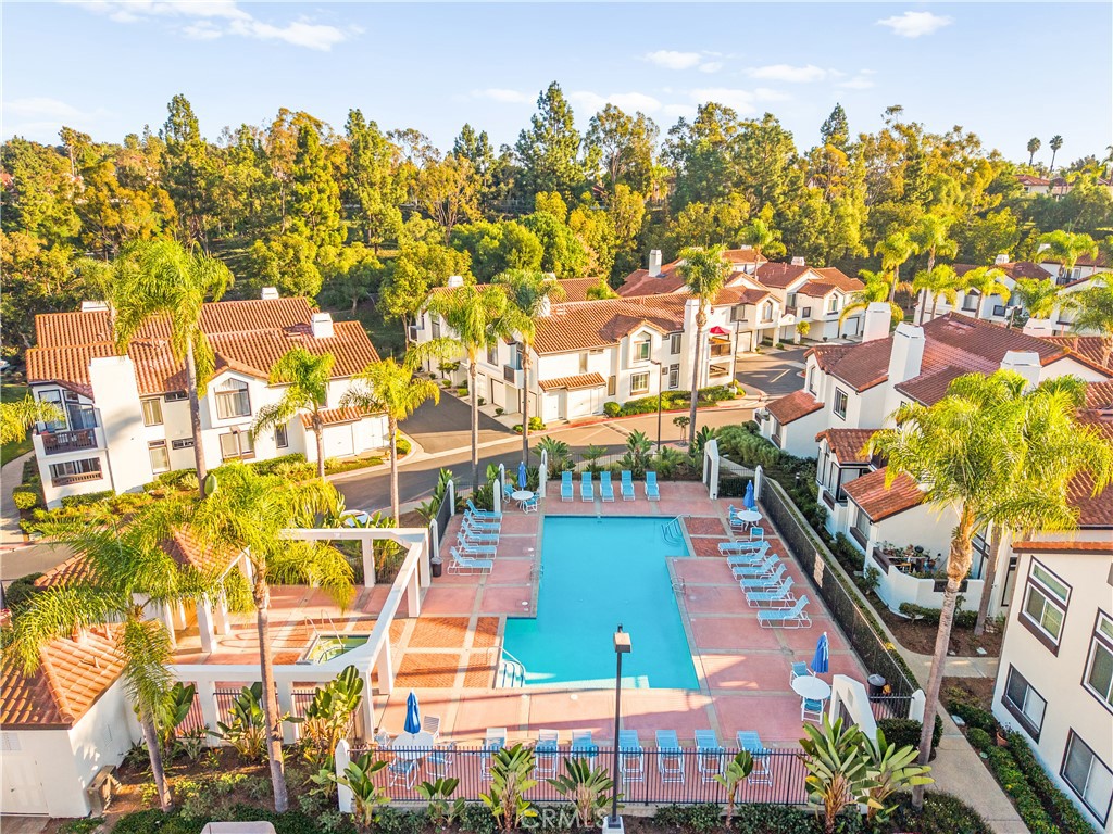 MLS #OC25262238 image #41