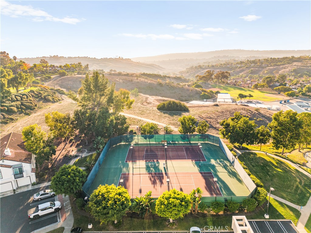 MLS #OC25262238 image #47