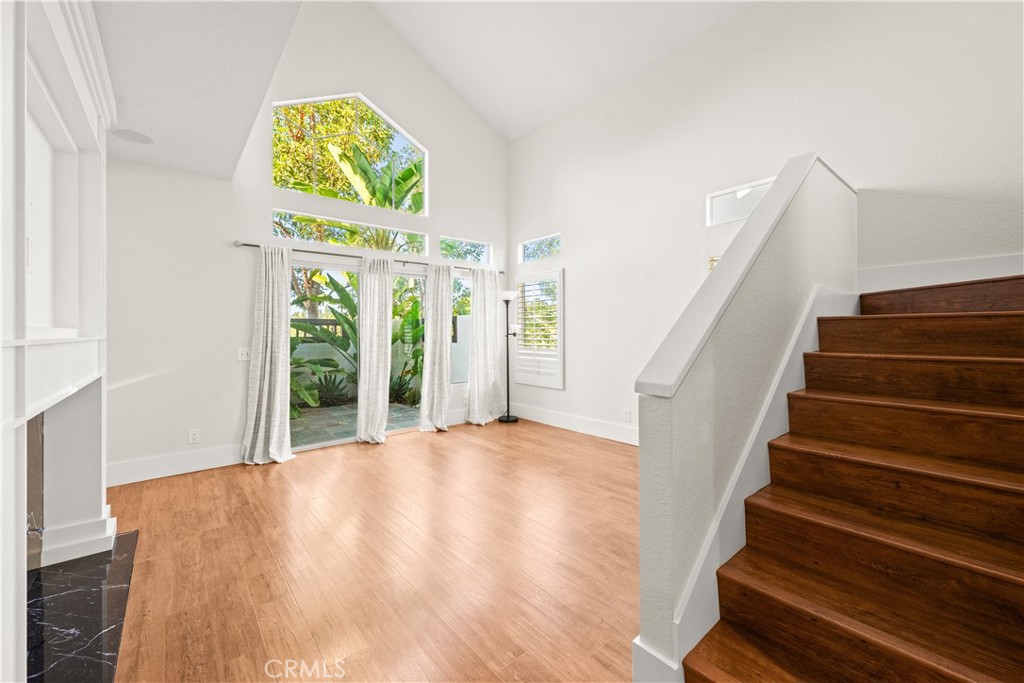 MLS #OC25262238 image #9