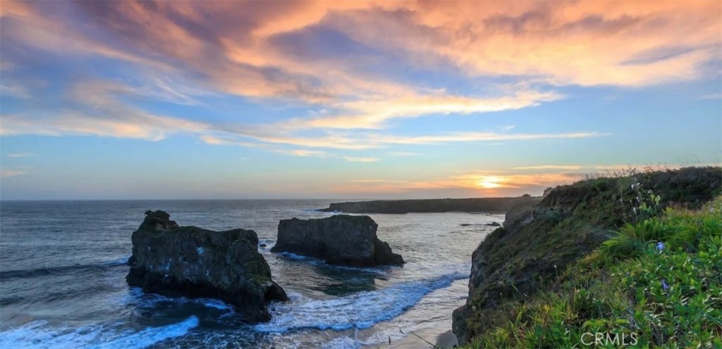 MLS #OC25262261 image #0