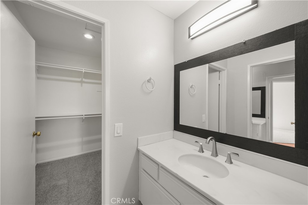 MLS #OC25262283 image #19