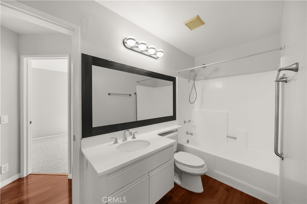 MLS #OC25262283 image #20