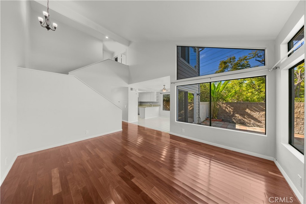 MLS #OC25262283 image #6