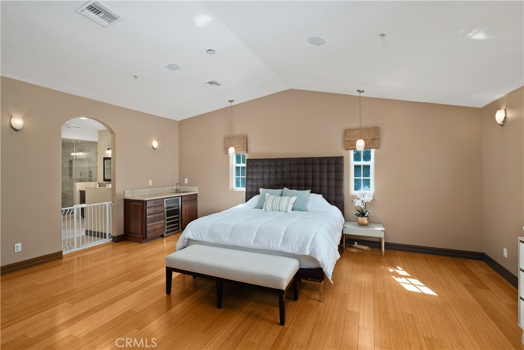 MLS #OC25262294 image #48