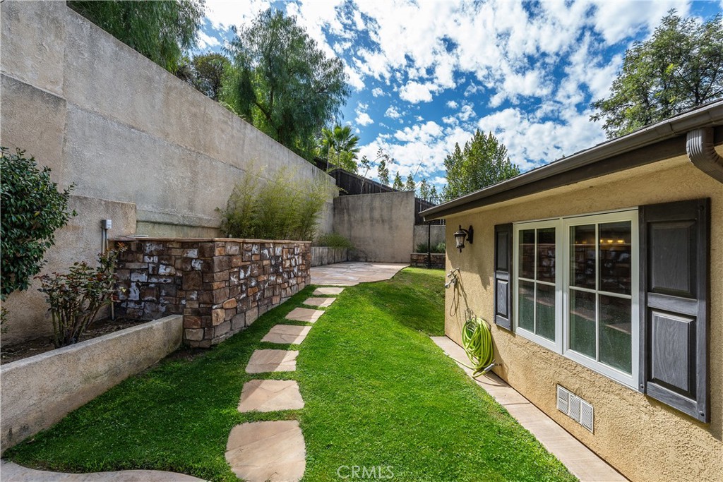 MLS #OC25262294 image #53