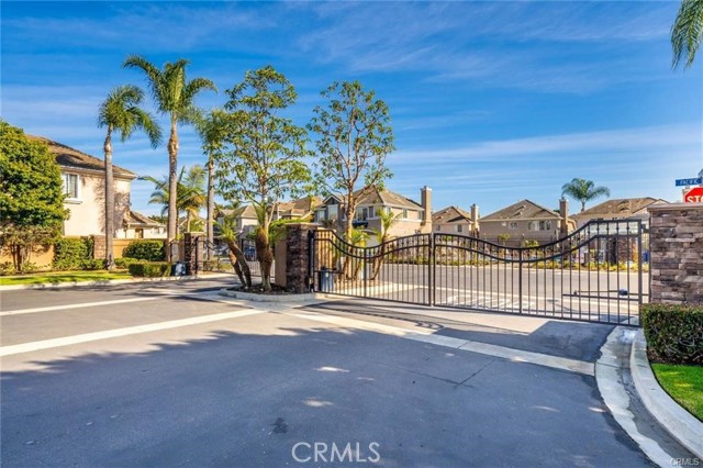 MLS #OC25262308 image #41